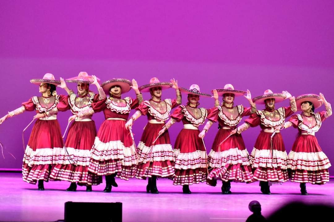 La mezzosoprano mazatleca Sarah Holcombe cantará El Amor Brujo en Xalapa, Veracruz