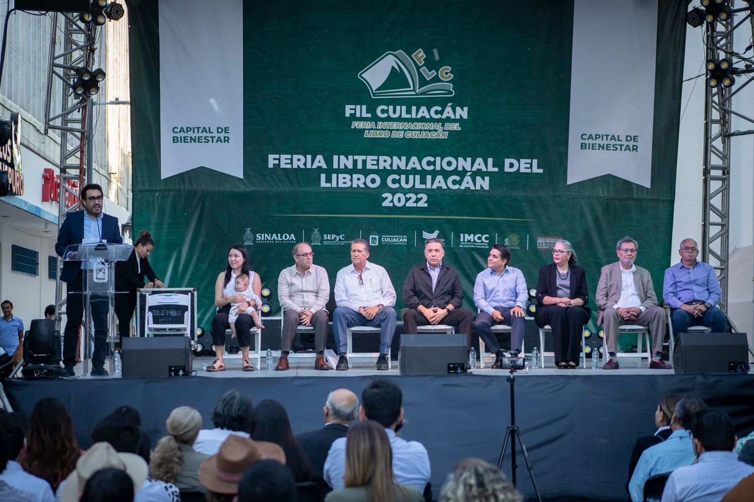 La mezzosoprano mazatleca Sarah Holcombe cantará El Amor Brujo en Xalapa, Veracruz